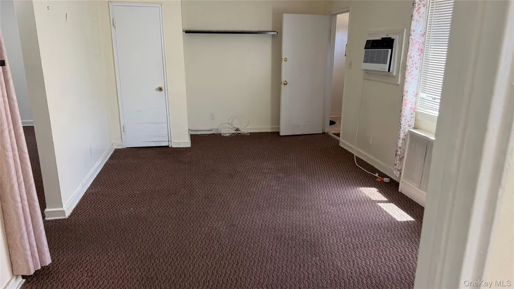 7442 260th Street #30G22 Glen Oaks, NY 11004