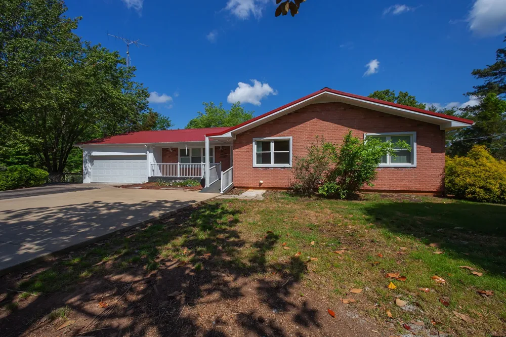 5280 Highway 100 W Decaturville, TN 38329