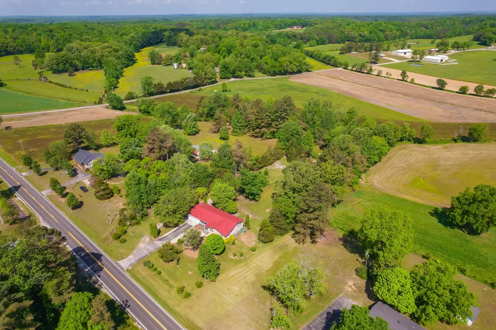 5280 Highway 100 W Decaturville, TN 38329