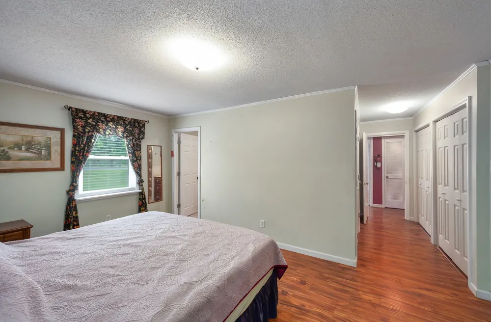 5280 Highway 100 W Decaturville, TN 38329