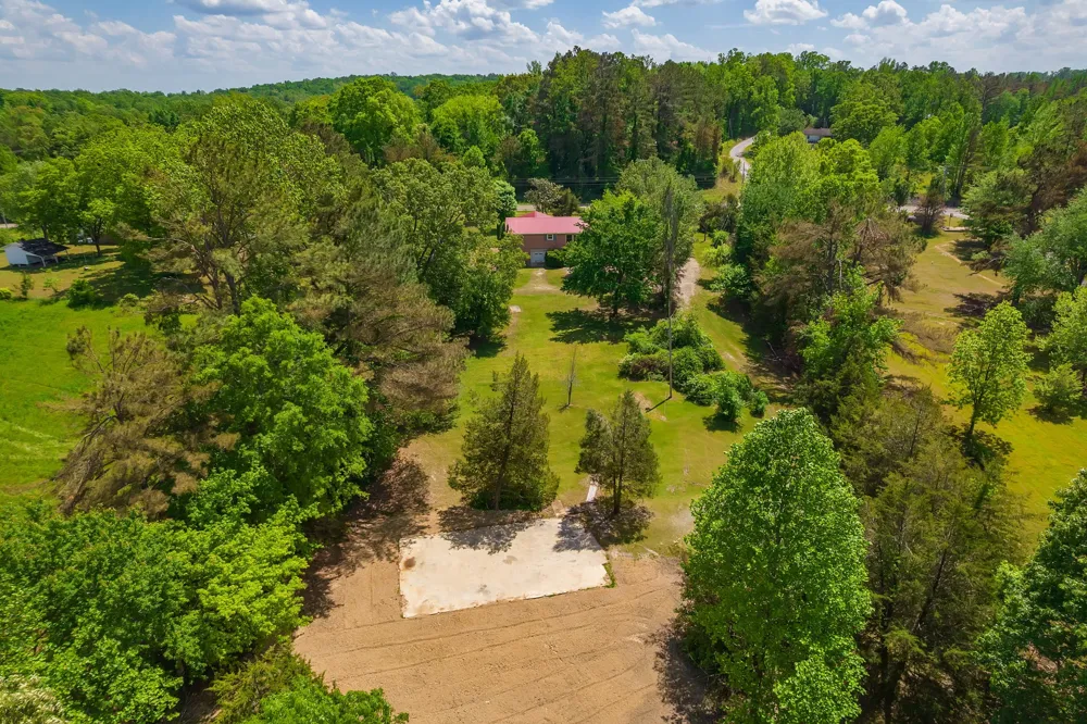 5280 Highway 100 W Decaturville, TN 38329