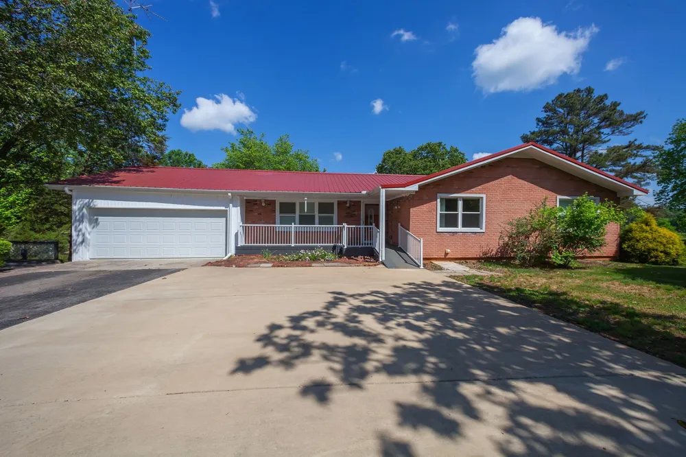 5280 Highway 100 W Decaturville, TN 38329