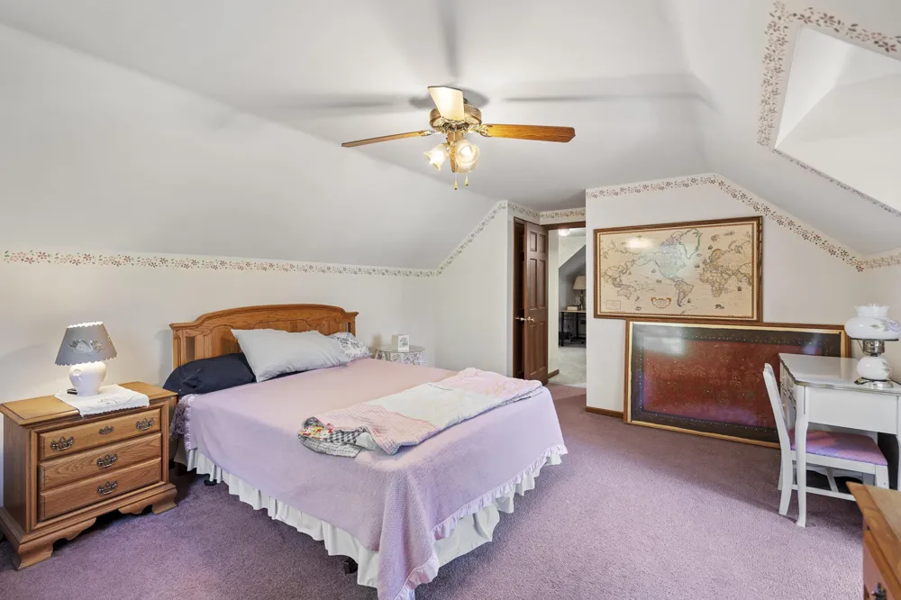 11332 Peninsula Drive Peninsula Township, MI 49686