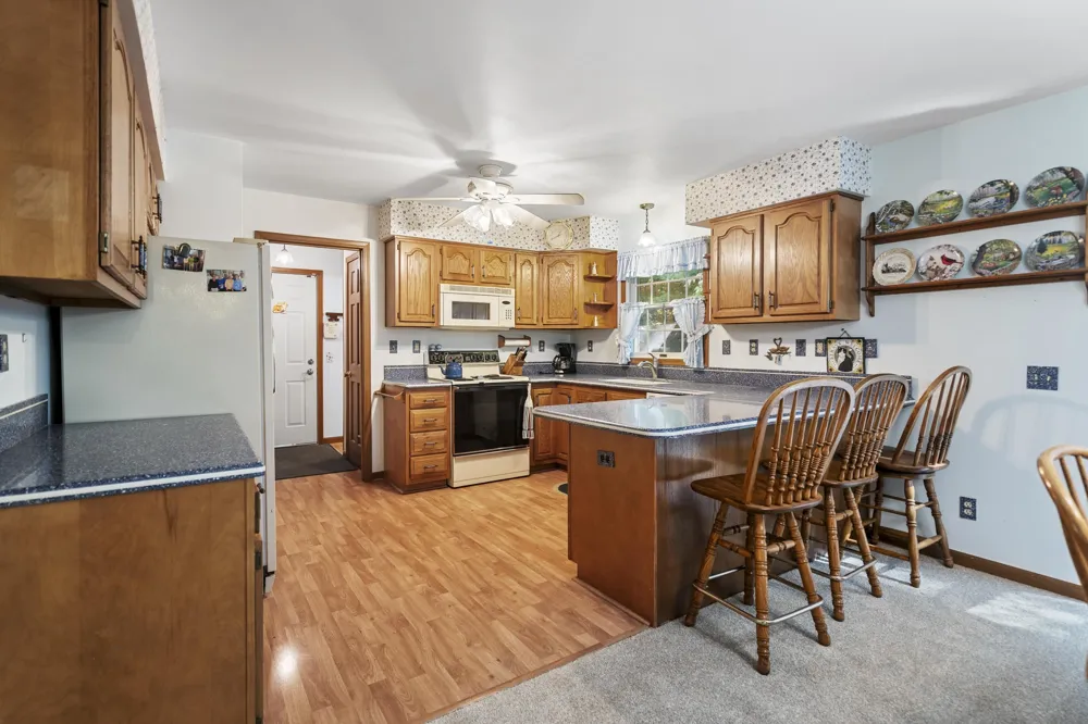 11332 Peninsula Drive Peninsula Township, MI 49686