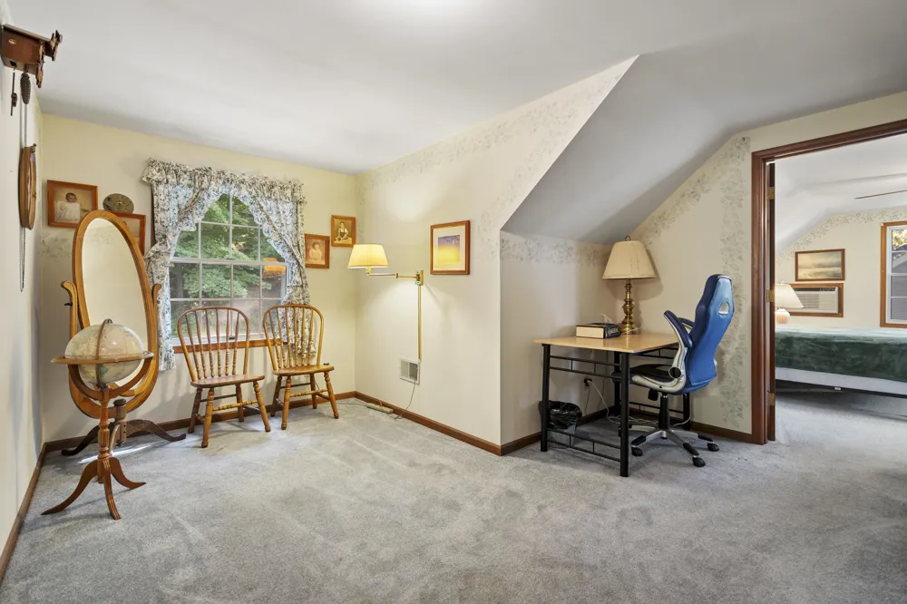 11332 Peninsula Drive Peninsula Township, MI 49686