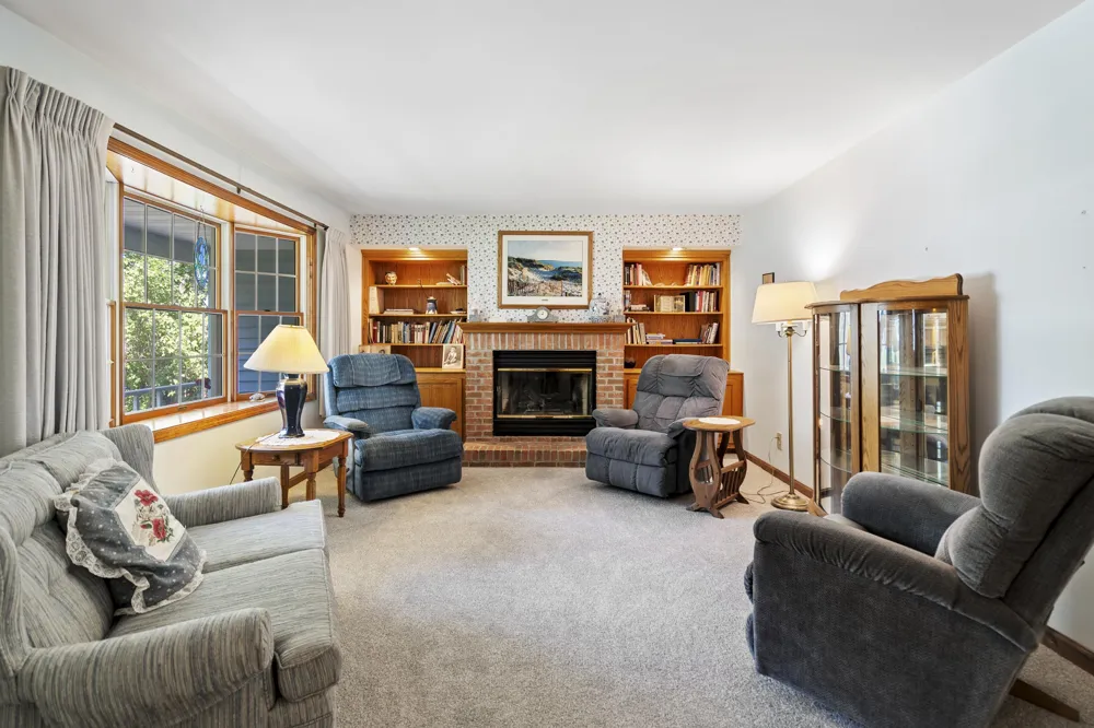 11332 Peninsula Drive Peninsula Township, MI 49686
