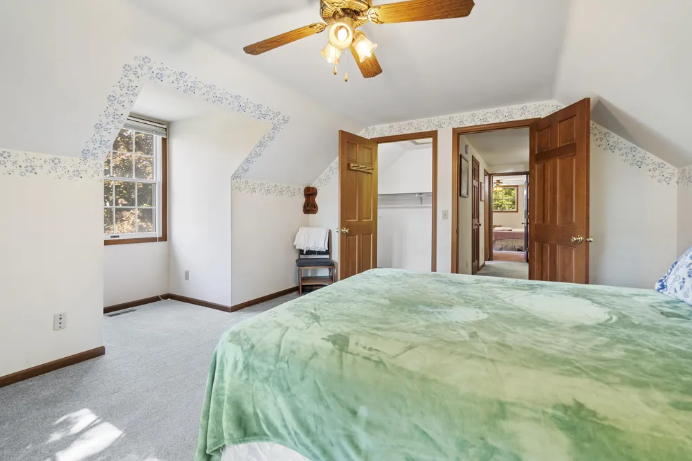 11332 Peninsula Drive Peninsula Township, MI 49686