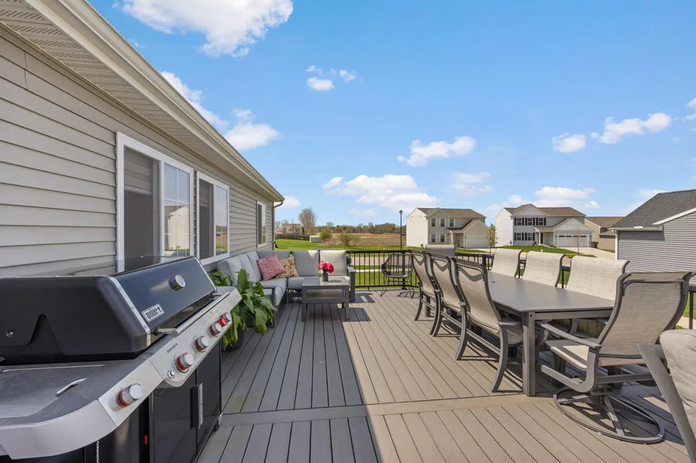 2629 Blooming Bud Lane Kentwood City, MI 49508