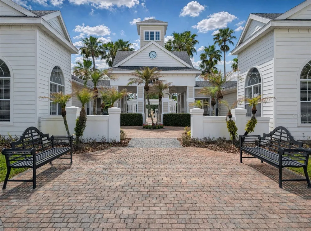 143 SOUTHERN PECAN CIRCLE #201 Winter Garden, FL 34787
