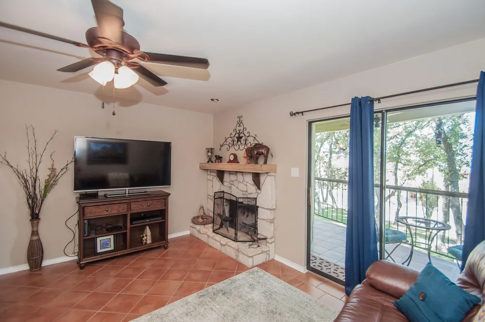 943 Parkview Drive #C1 Canyon Lake, TX 78133