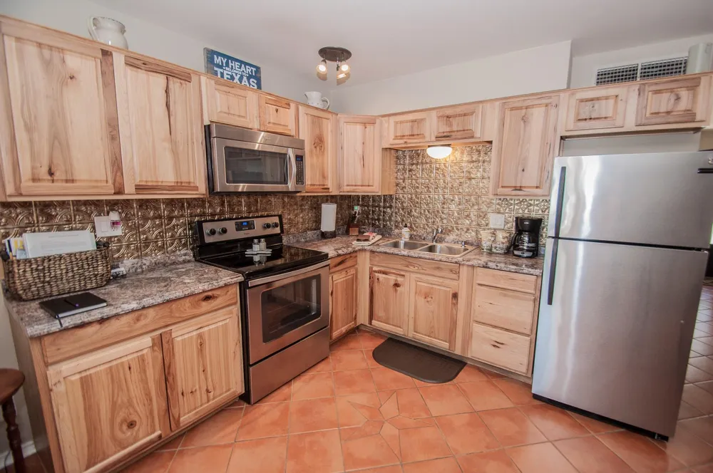 943 Parkview Drive #C1 Canyon Lake, TX 78133