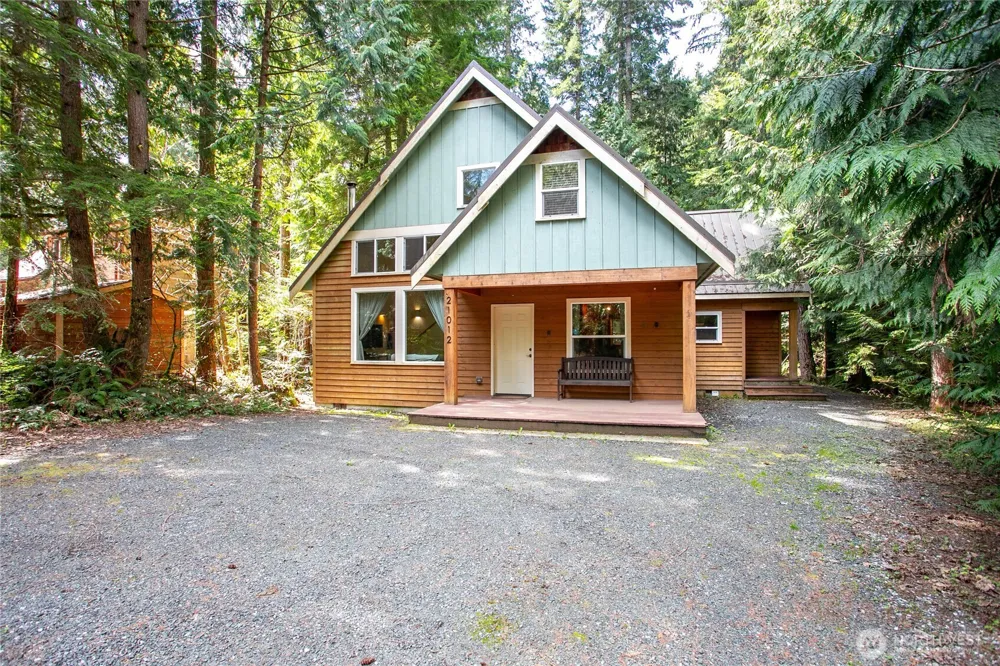 21012 Pinnacle Road Glacier, WA 98244