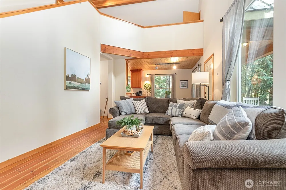 21012 Pinnacle Road Glacier, WA 98244