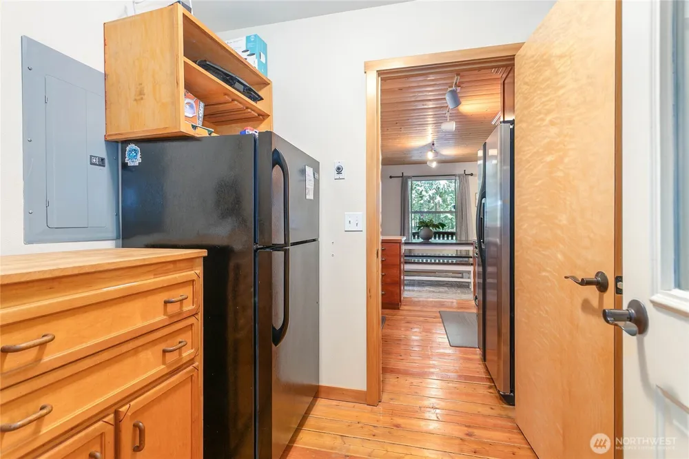 21012 Pinnacle Road Glacier, WA 98244
