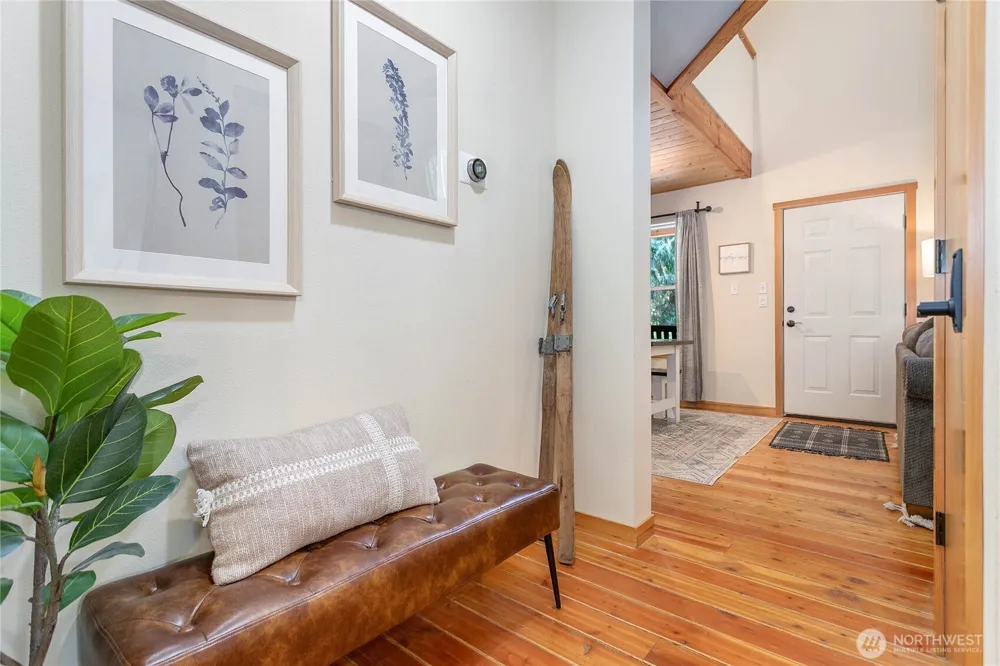 21012 Pinnacle Road Glacier, WA 98244