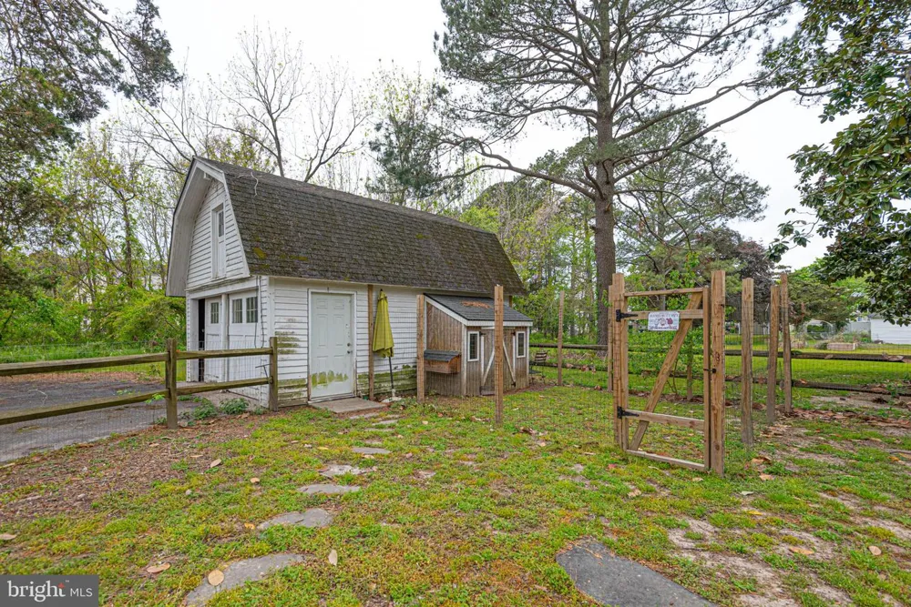 8318 LANGMAID ROAD Newark, MD 21841