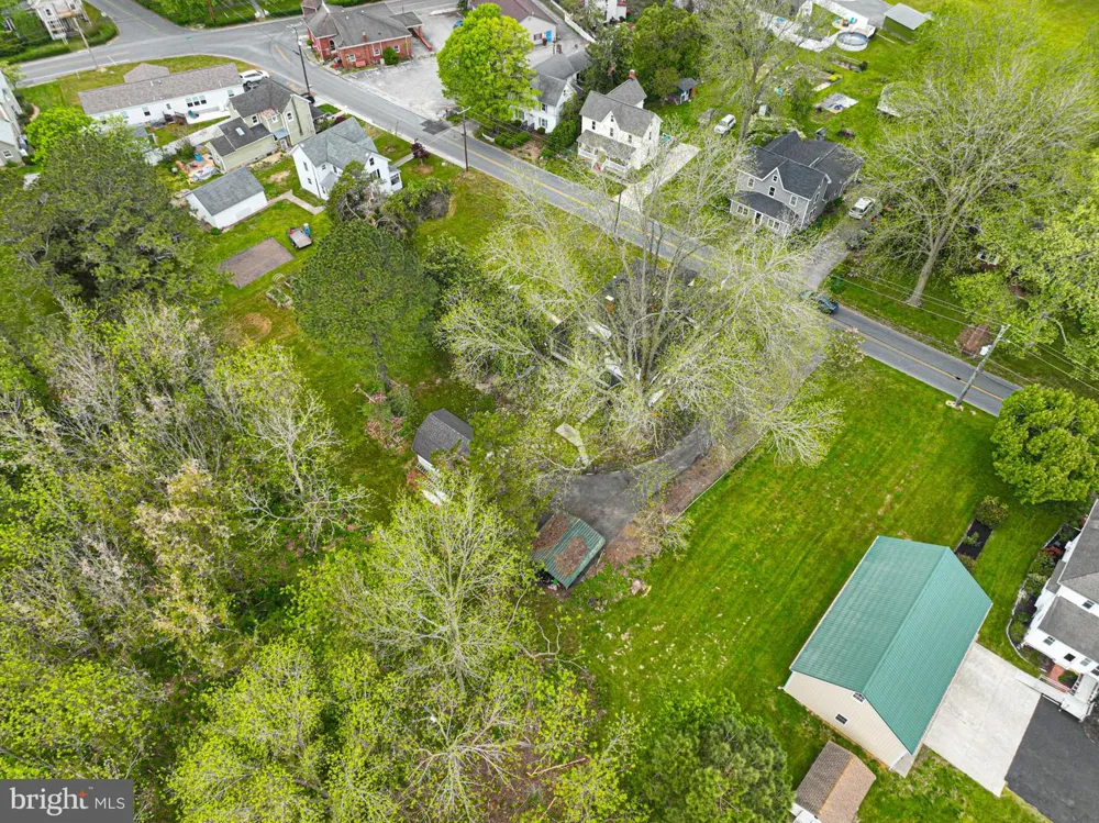 8318 LANGMAID ROAD Newark, MD 21841