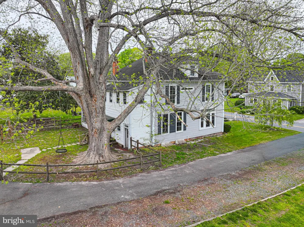 8318 LANGMAID ROAD Newark, MD 21841