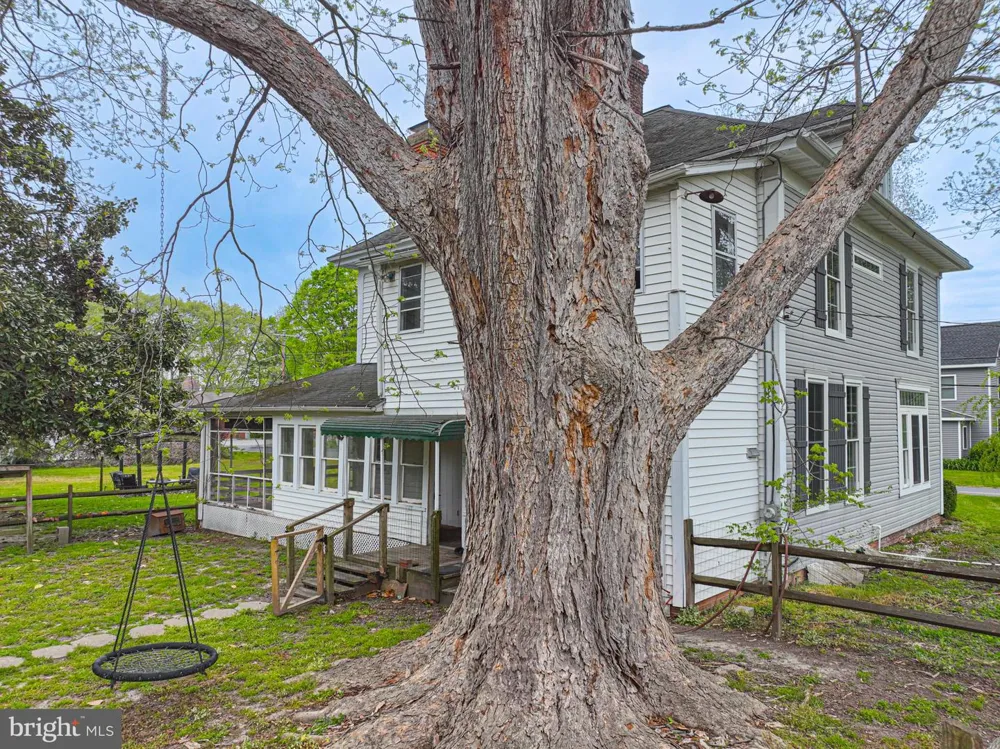 8318 LANGMAID ROAD Newark, MD 21841