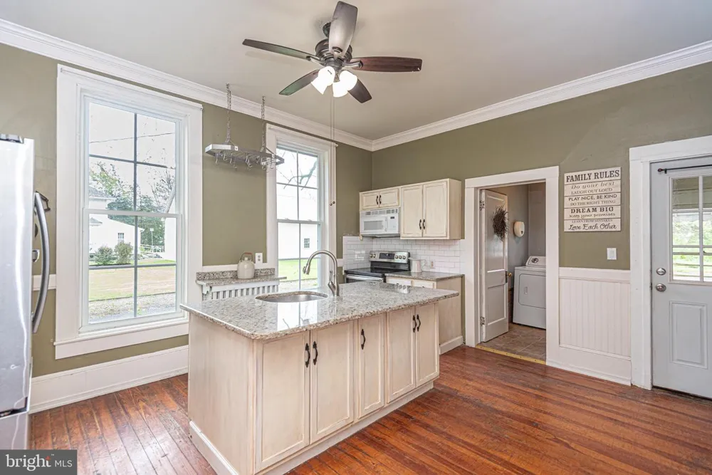 8318 LANGMAID ROAD Newark, MD 21841