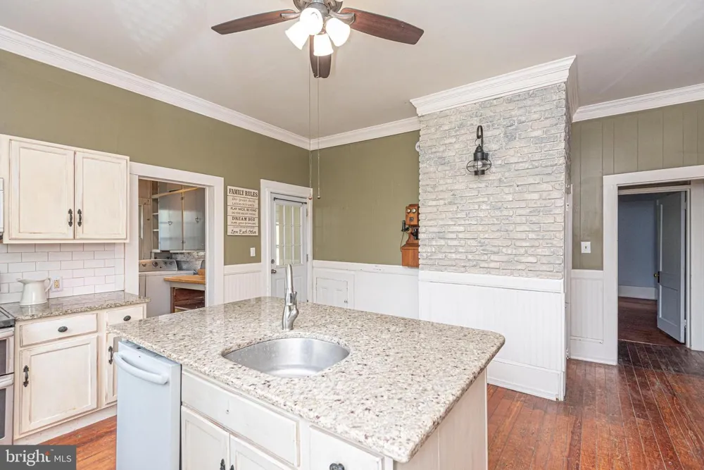 8318 LANGMAID ROAD Newark, MD 21841