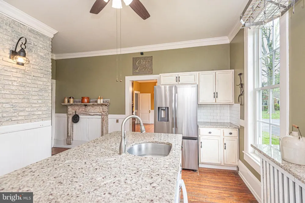 8318 LANGMAID ROAD Newark, MD 21841
