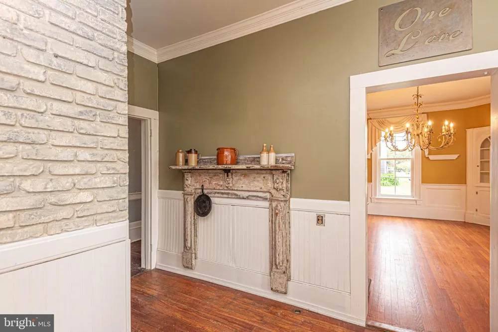 8318 LANGMAID ROAD Newark, MD 21841