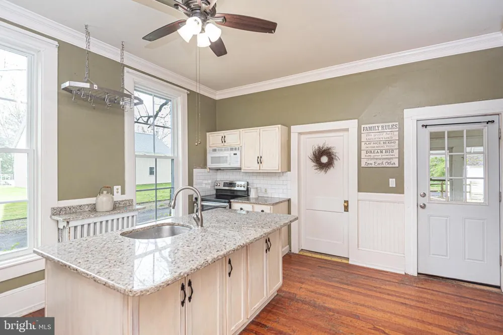 8318 LANGMAID ROAD Newark, MD 21841