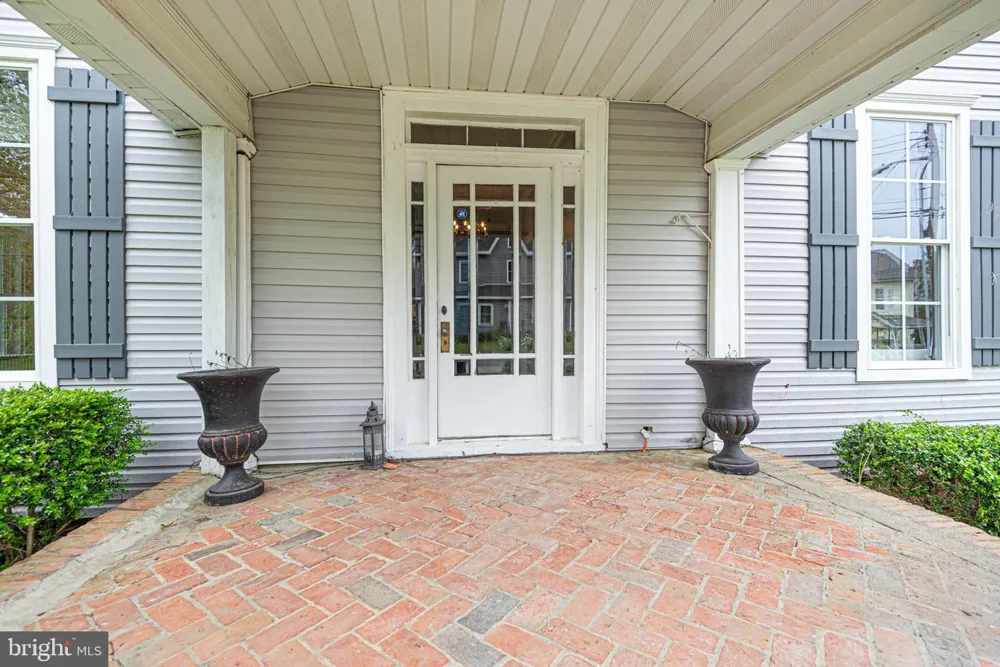 8318 LANGMAID ROAD Newark, MD 21841
