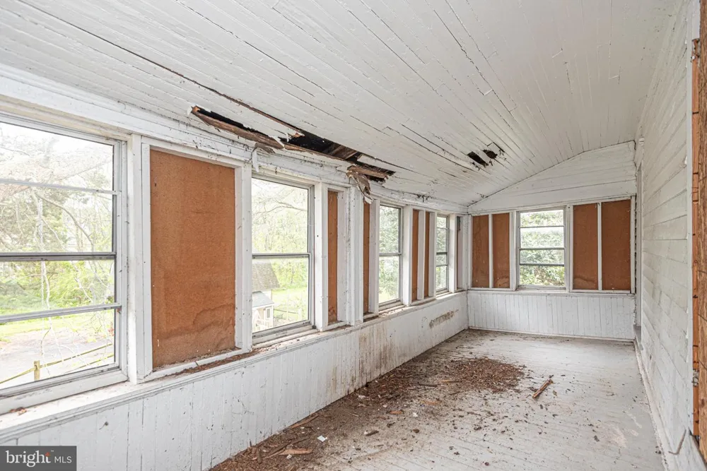 8318 LANGMAID ROAD Newark, MD 21841