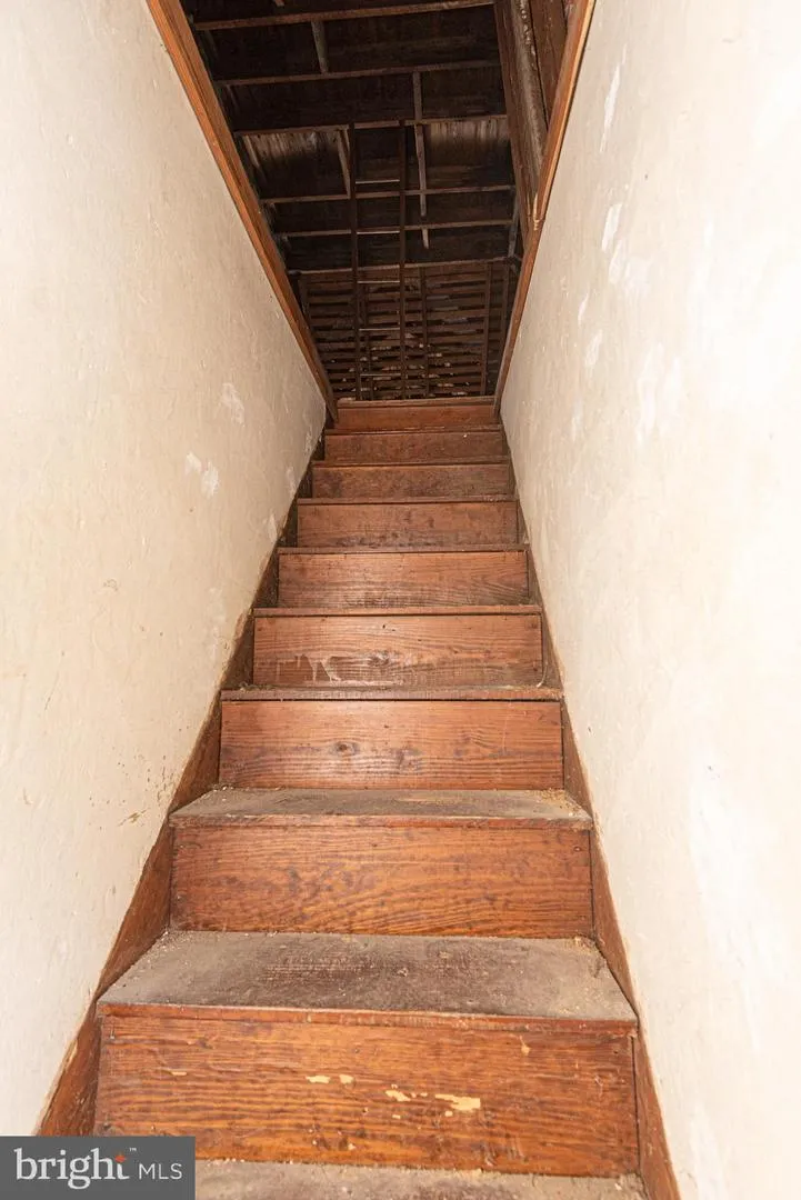 8318 LANGMAID ROAD Newark, MD 21841