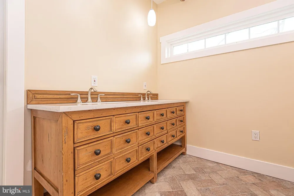 8318 LANGMAID ROAD Newark, MD 21841