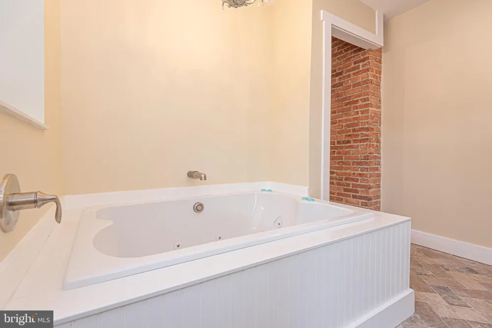 8318 LANGMAID ROAD Newark, MD 21841