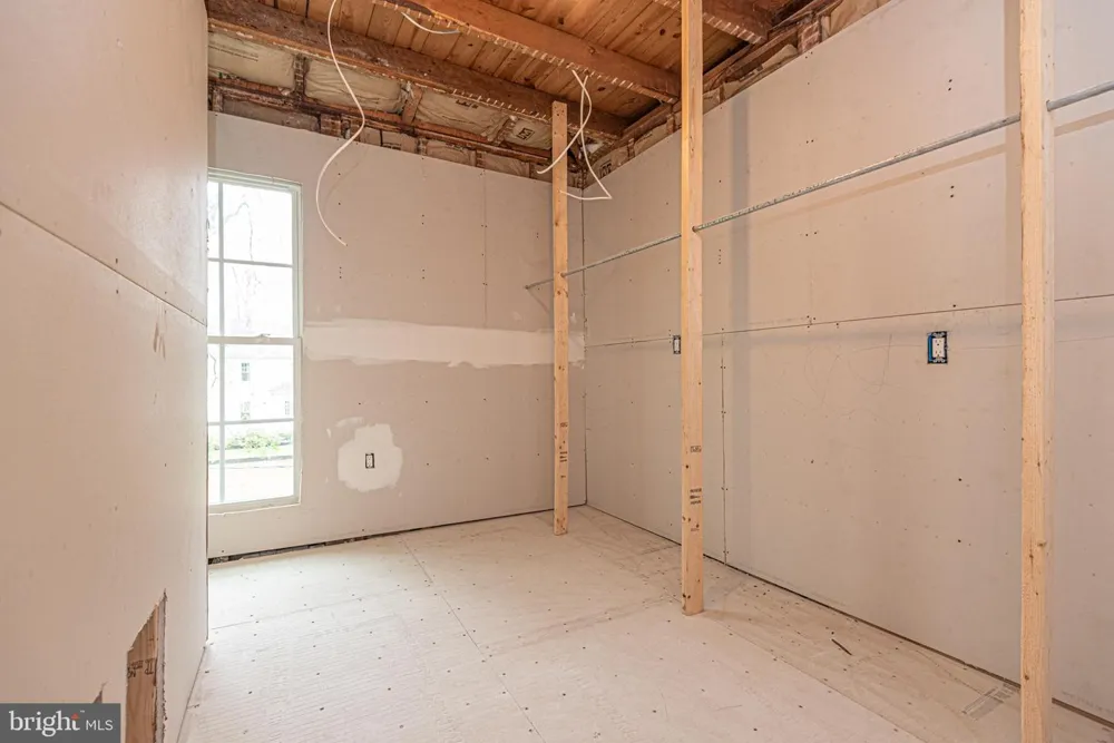 8318 LANGMAID ROAD Newark, MD 21841