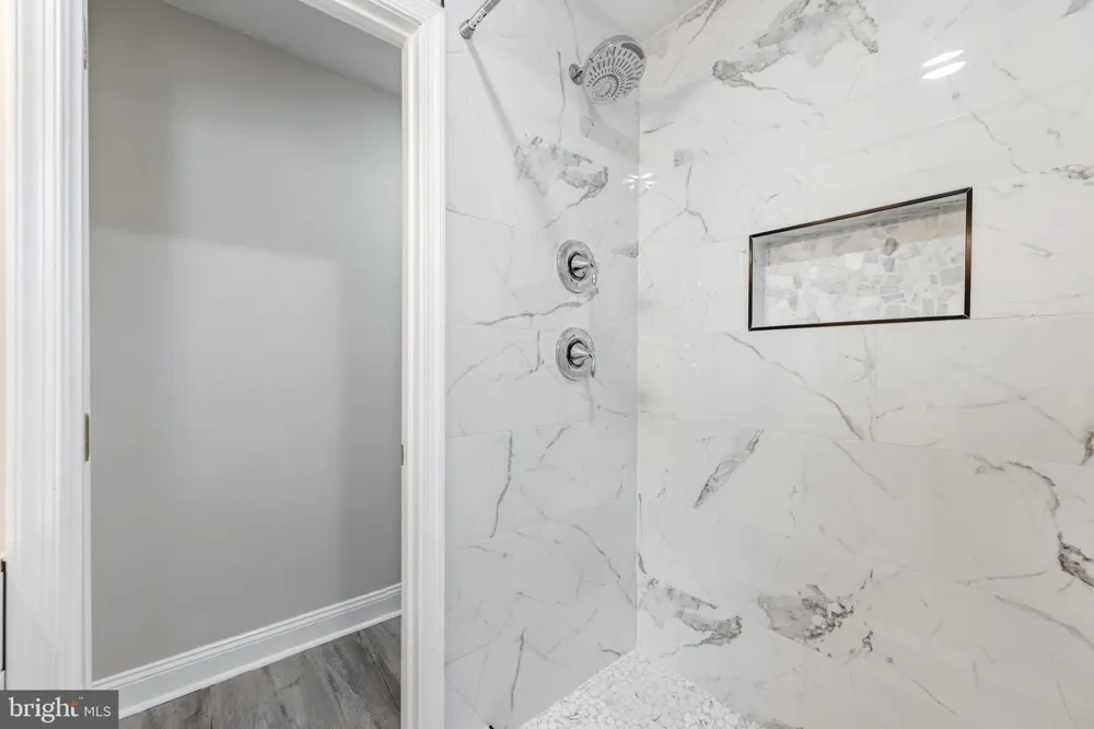 2723 HAMPDEN AVENUE Baltimore, MD 21211
