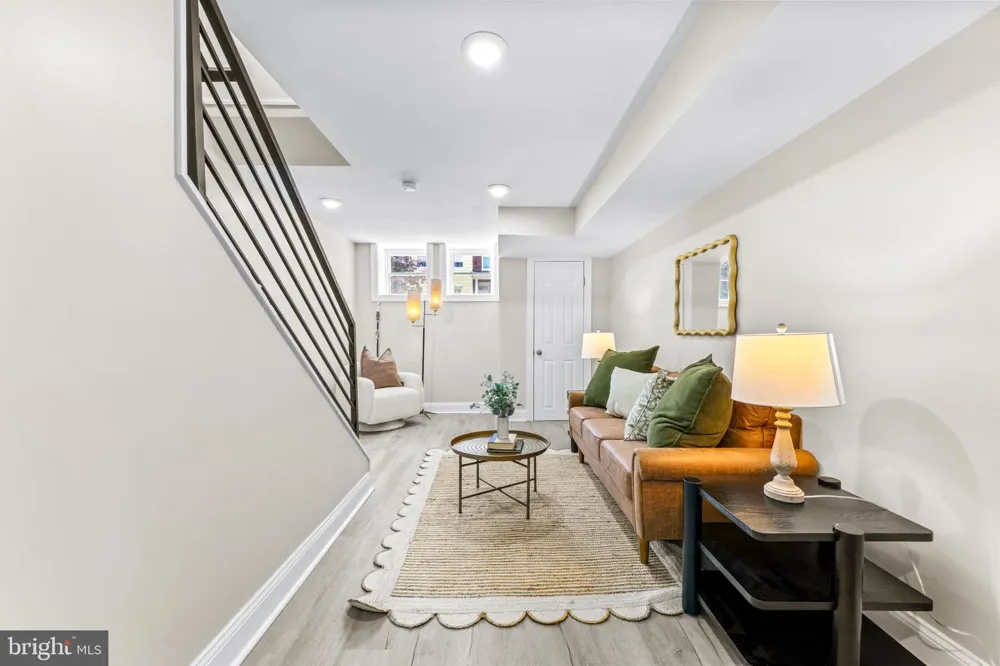 2723 HAMPDEN AVENUE Baltimore, MD 21211