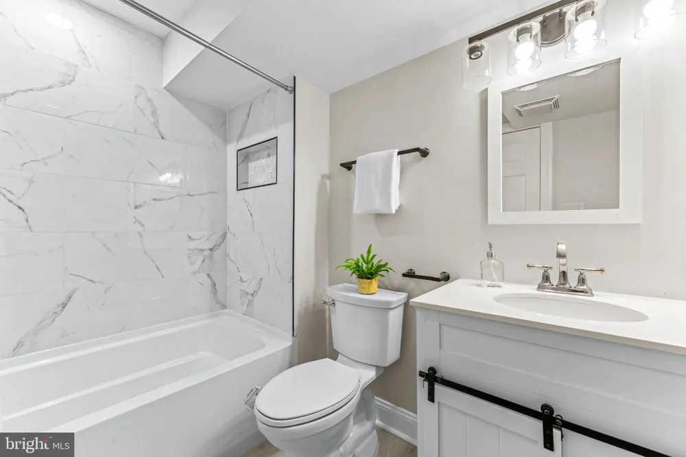 2723 HAMPDEN AVENUE Baltimore, MD 21211