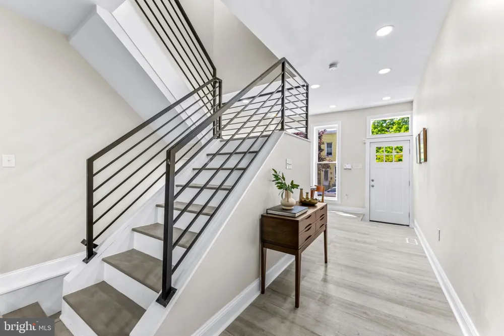2723 HAMPDEN AVENUE Baltimore, MD 21211