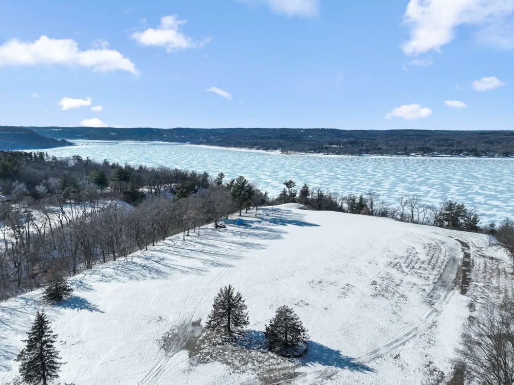 258 Salishan Drive Hudson, WI 54016