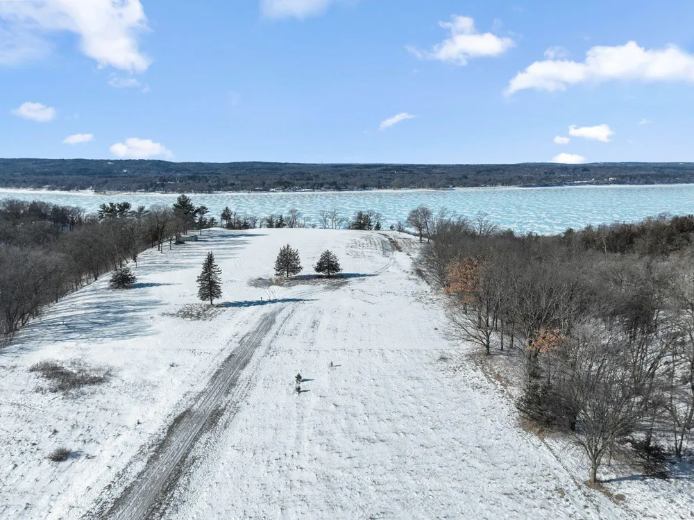 258 Salishan Drive Hudson, WI 54016