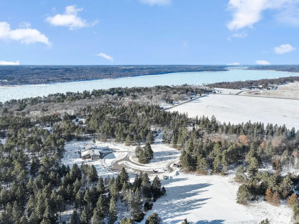 258 Salishan Drive Hudson, WI 54016