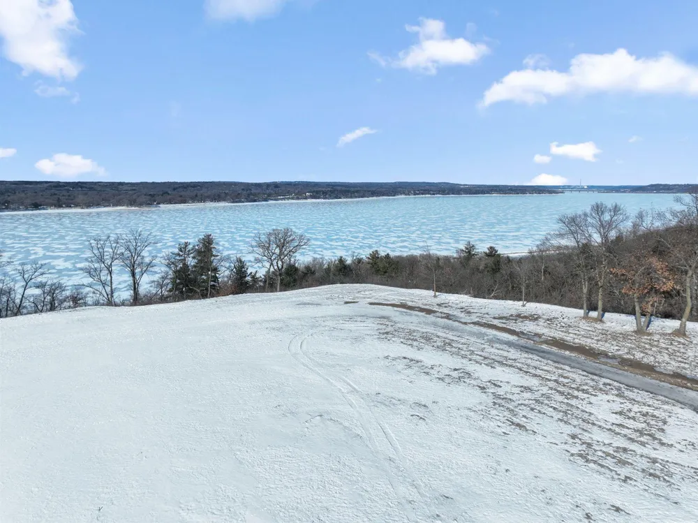 258 Salishan Drive Hudson, WI 54016