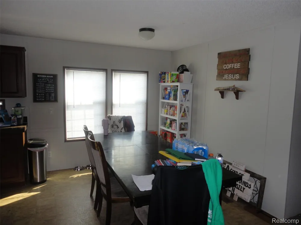 955 CAMERON CIRCLE Raisinville Township, MI 48161