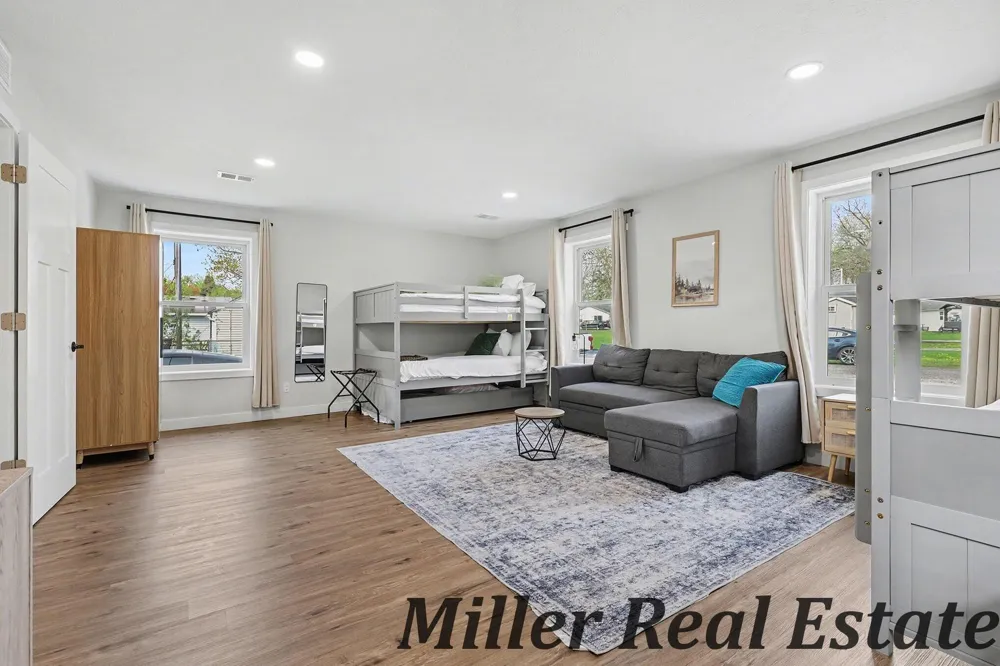 2751 Russell Drive Yankee Springs Township, MI 49348