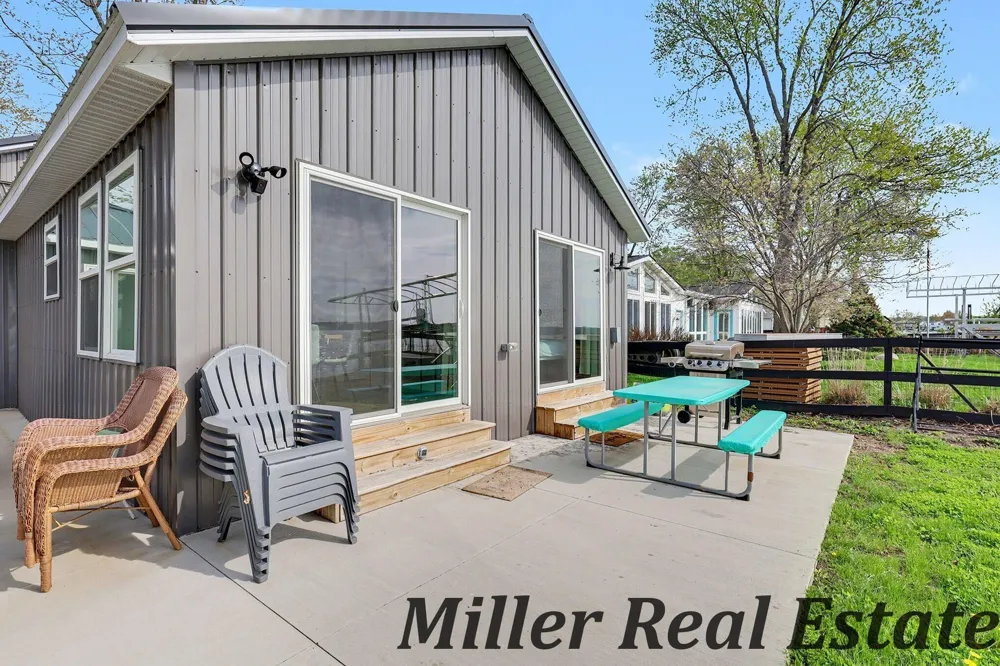 2751 Russell Drive Yankee Springs Township, MI 49348