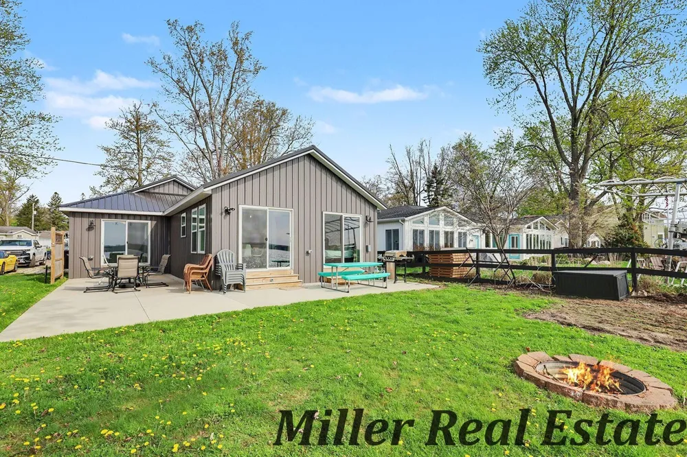 2751 Russell Drive Yankee Springs Township, MI 49348