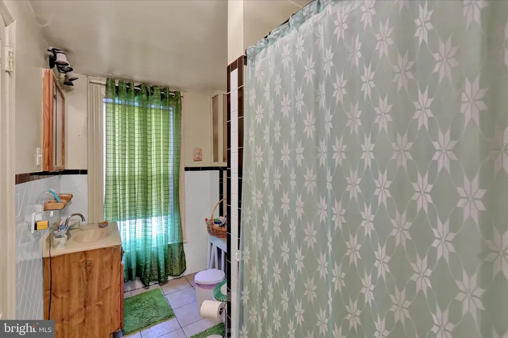 407 S 7TH STREET Reading, PA 19602