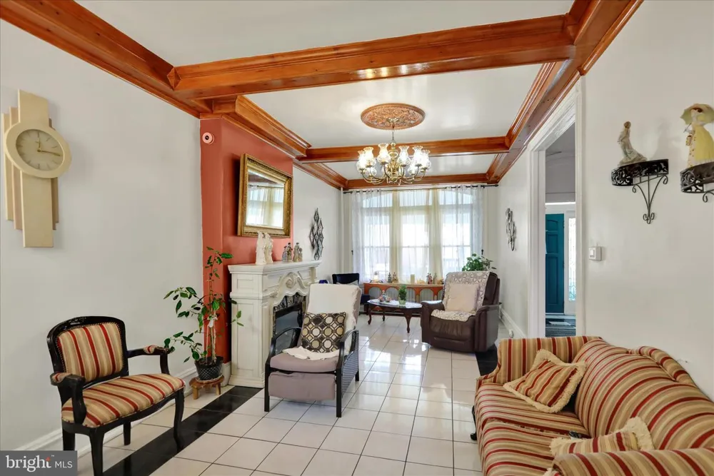 407 S 7TH STREET Reading, PA 19602