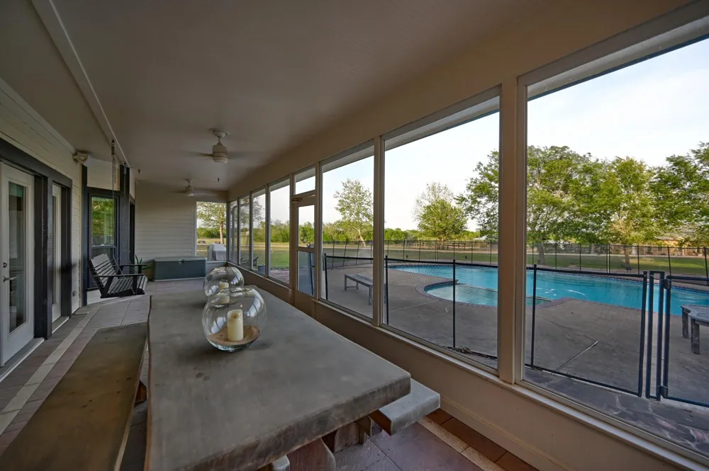 5255 Ganske Road Burton, TX 77835