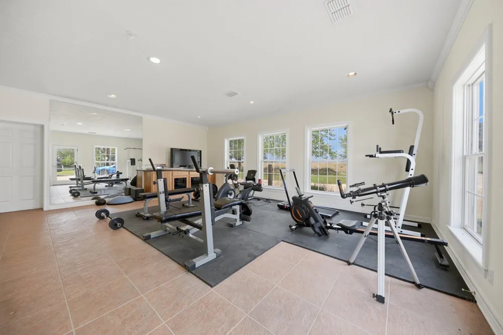 5255 Ganske Road Burton, TX 77835